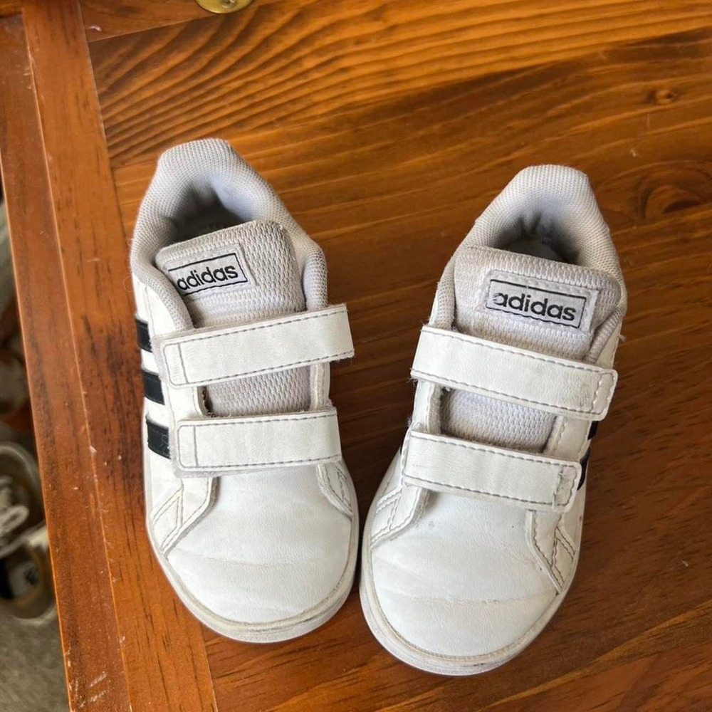 Adidas black white trainers children size 7